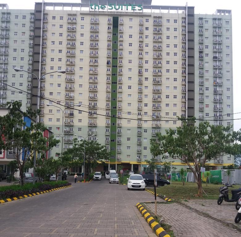Ananda Apartments @ Suites Metro Cicadas Bagian luar foto